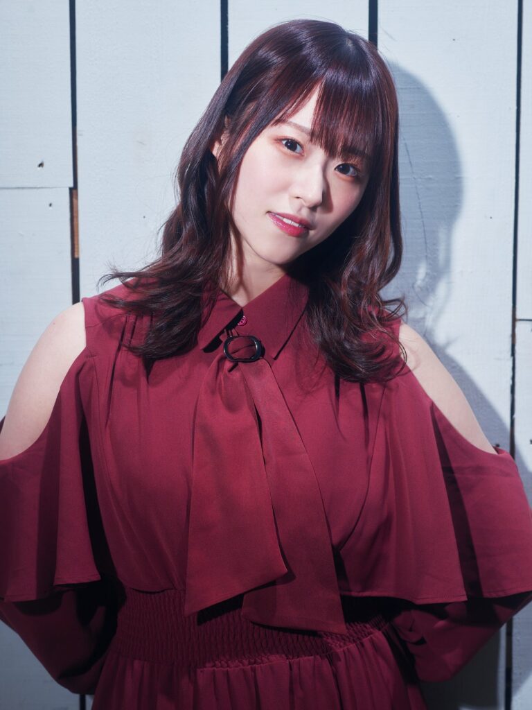 Commentator Hanana Mio